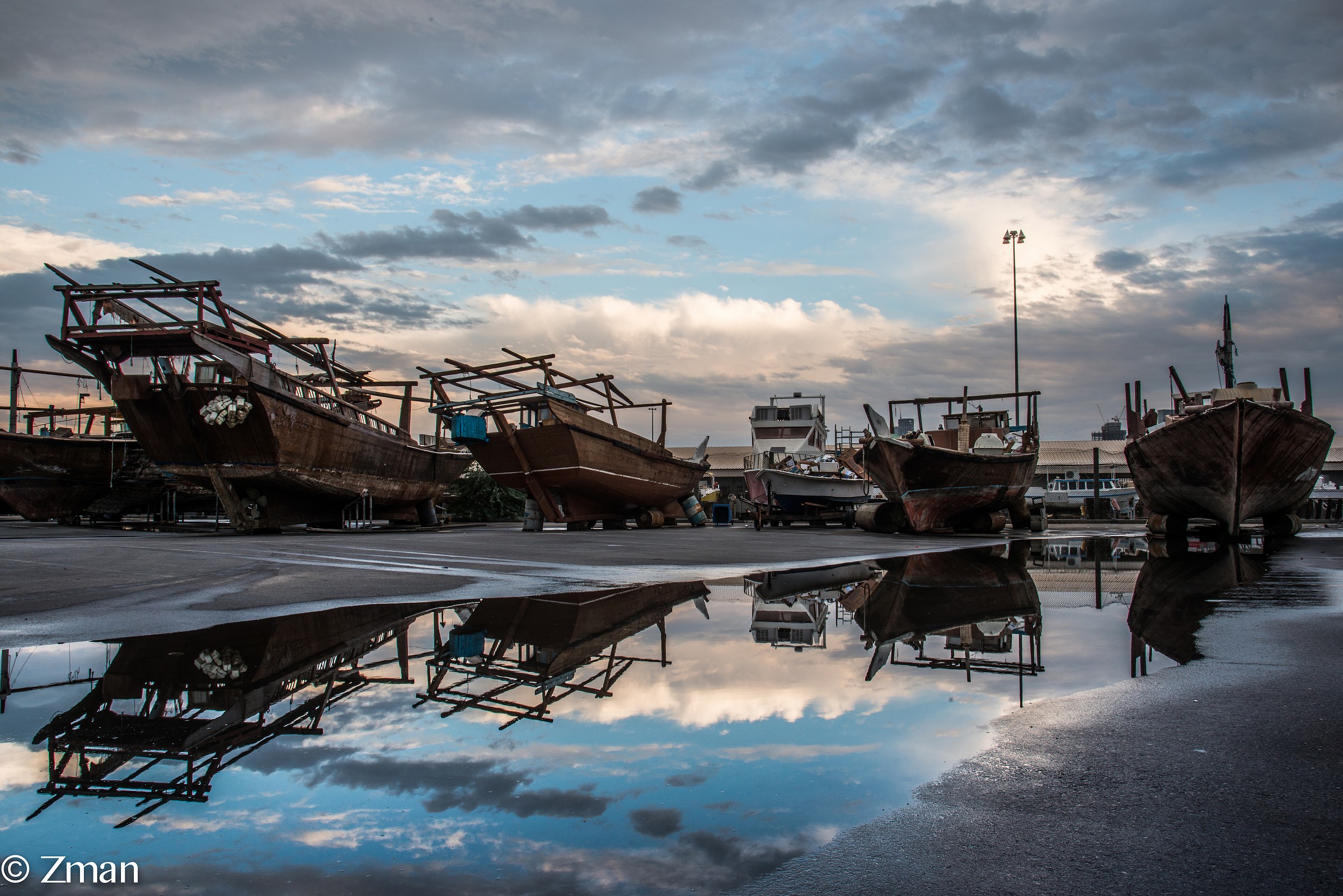 Barche in attesa di riparazione versione 2