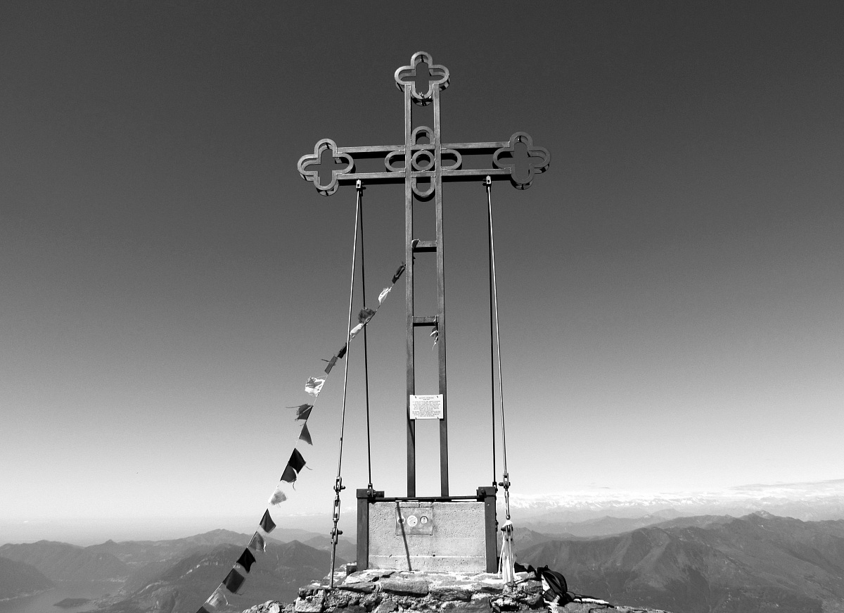 Monte Legnone - La croce sulla vetta