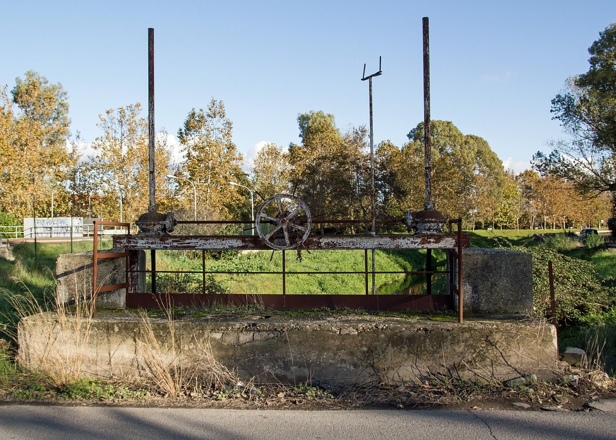 Vacchio system of dams disused channels of Ostia