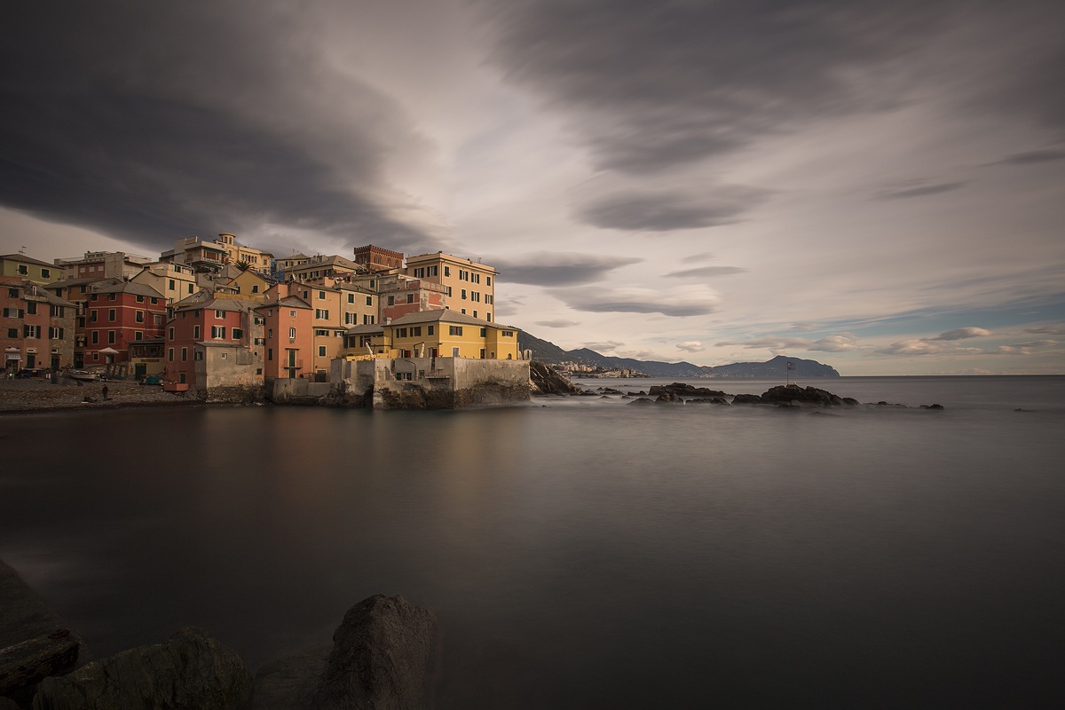 Nuvole Oscure sopra Boccadasse...