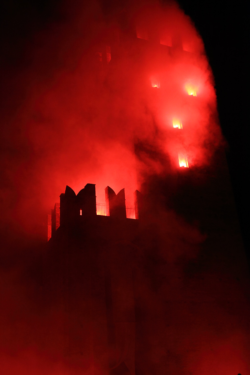 Fire to the fortress.