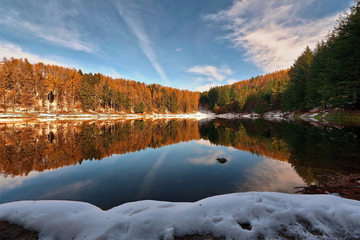 Lake Meugliano - first snowfall