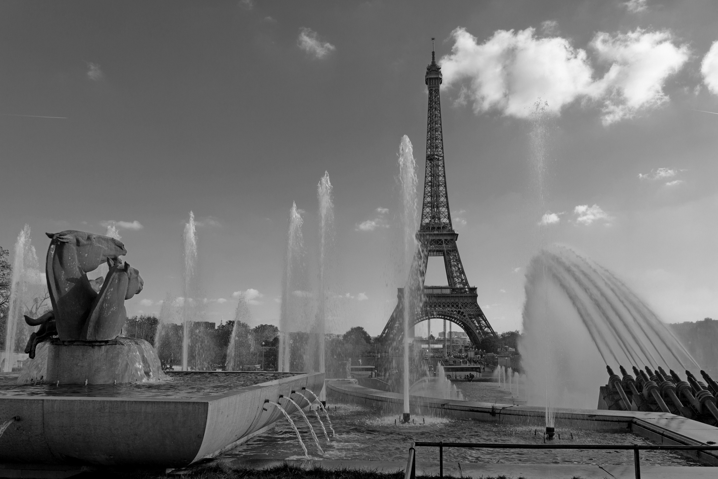 Giochi d'acqua alla Tour Eiffel