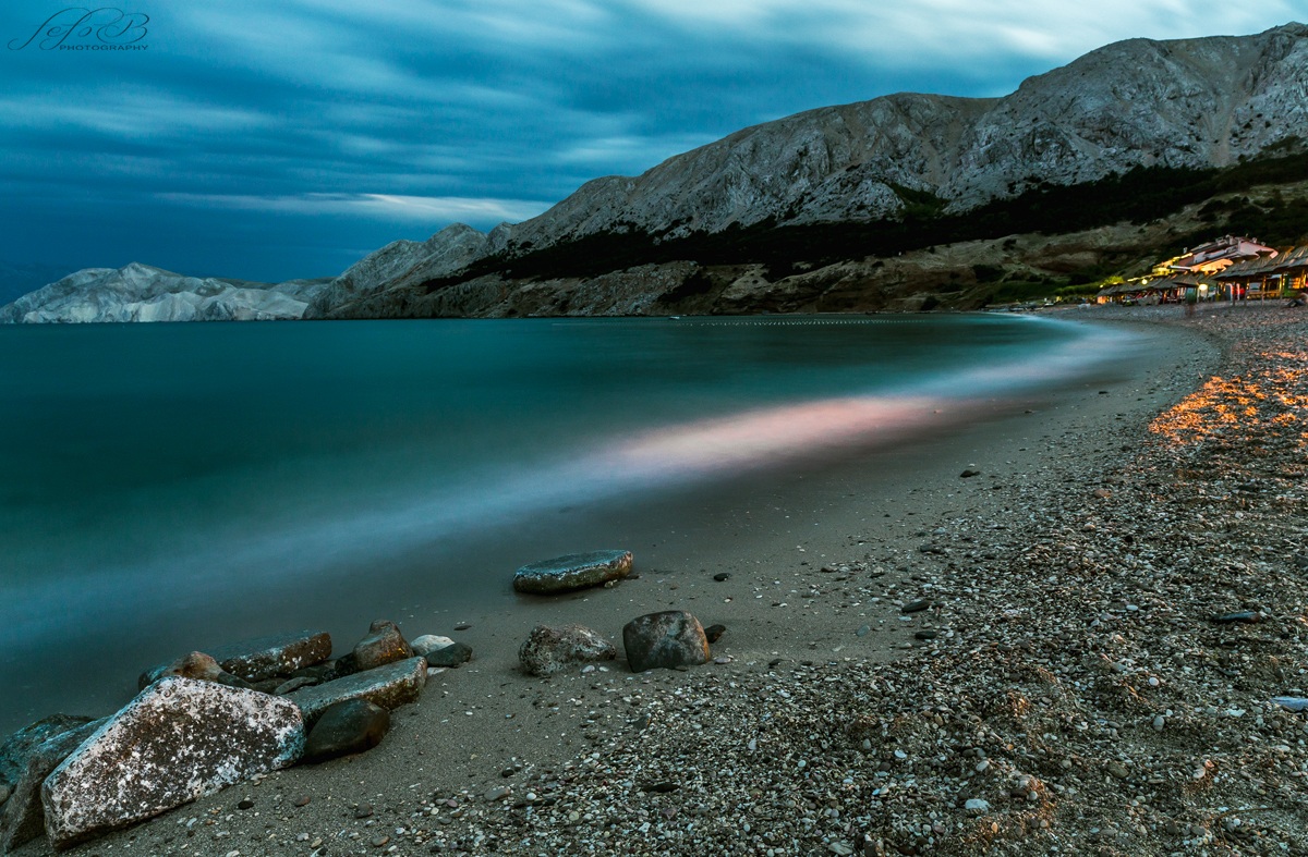la spiaggia in solitudine