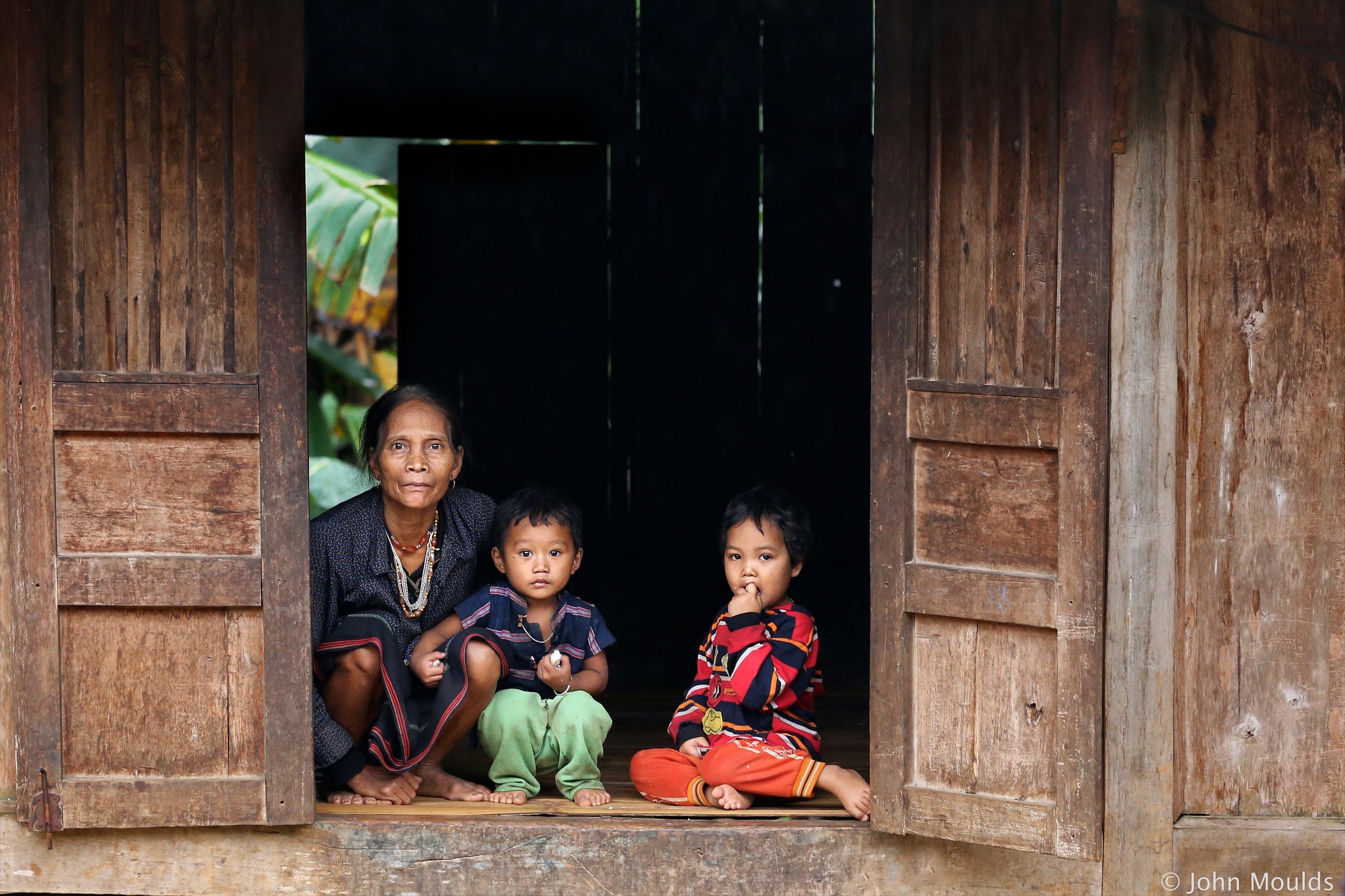 Huong Thuy Village, A Luoi ...