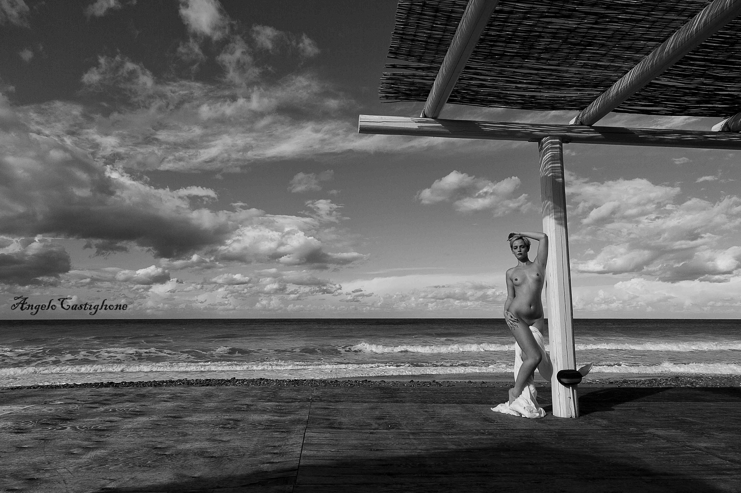 On the horizon the cold