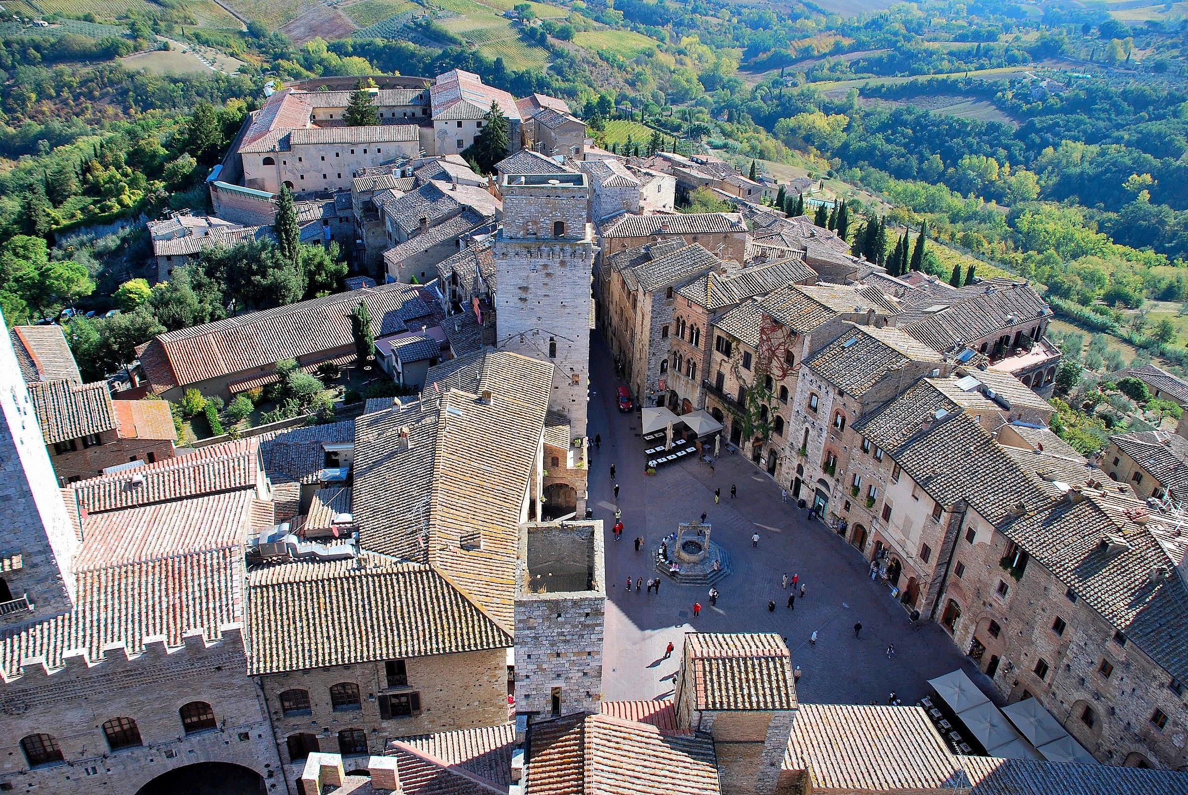 La piazza del pozzo - San Gimignano