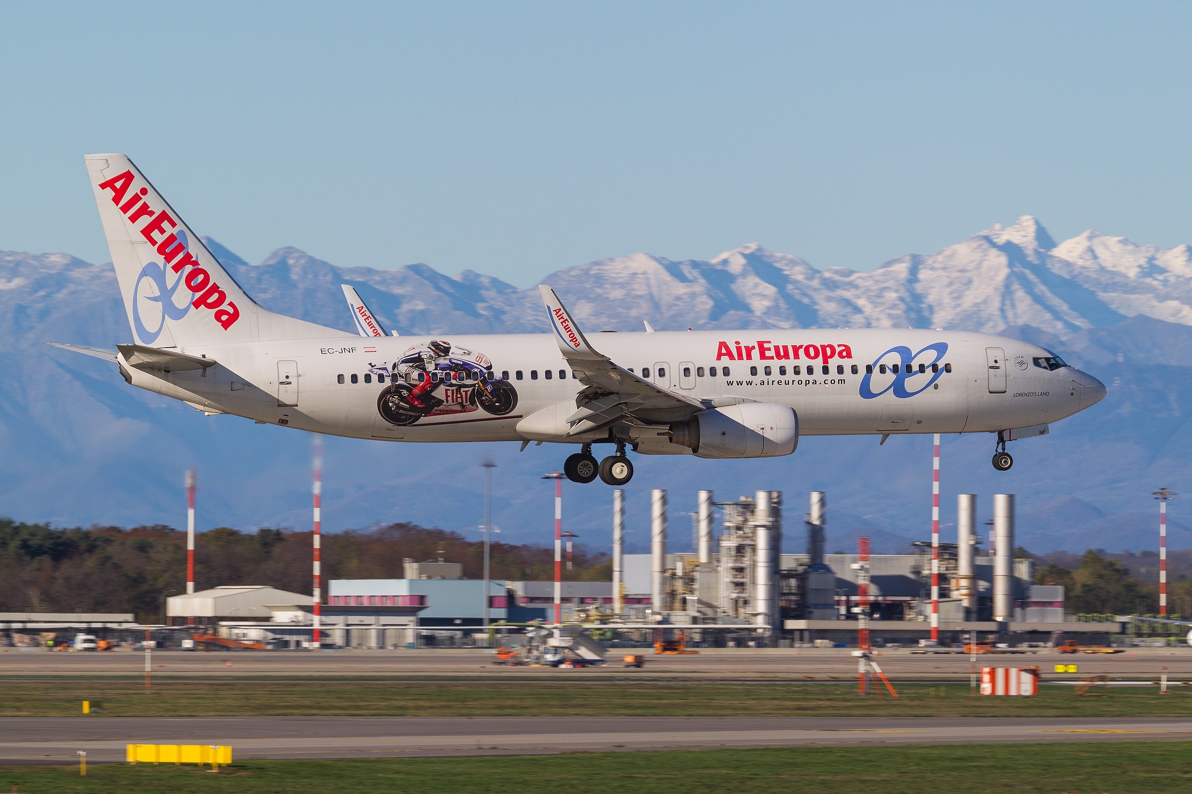 Boeing 737-800 Air Europa con livrea Lorenzo MotoGP