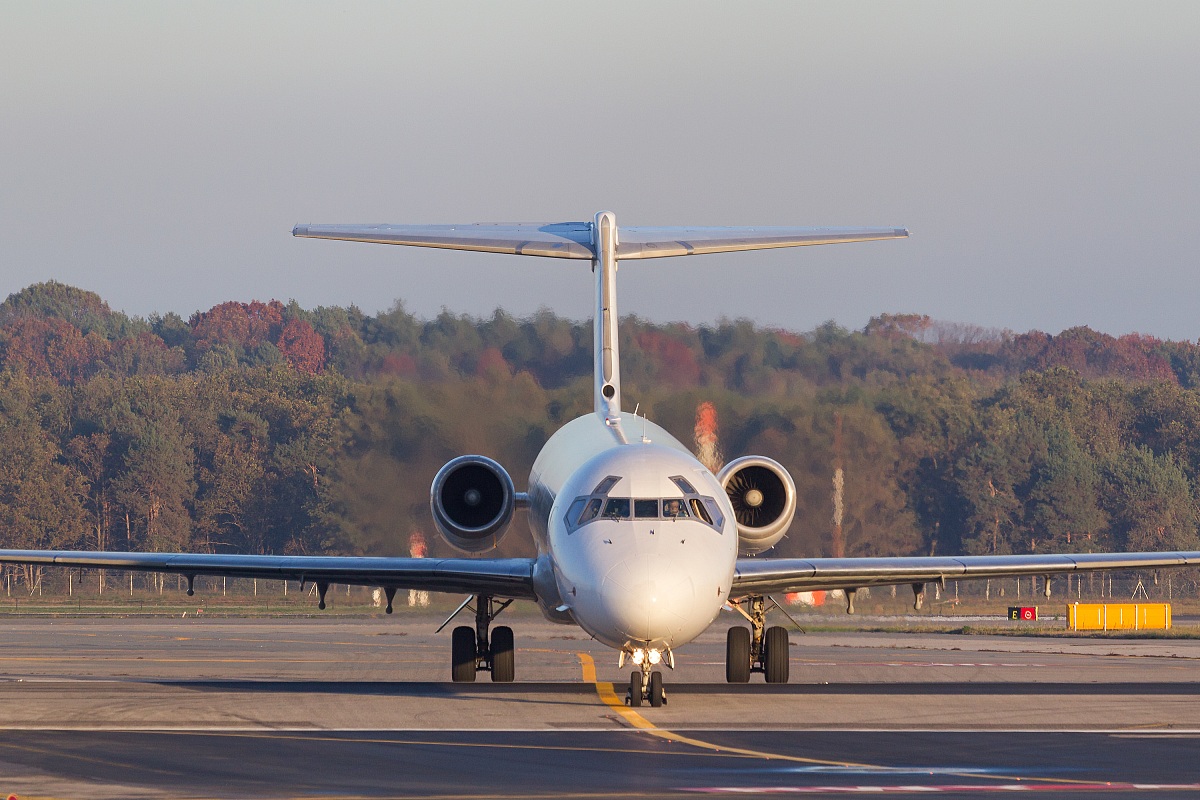 McDonnell Douglas md-83