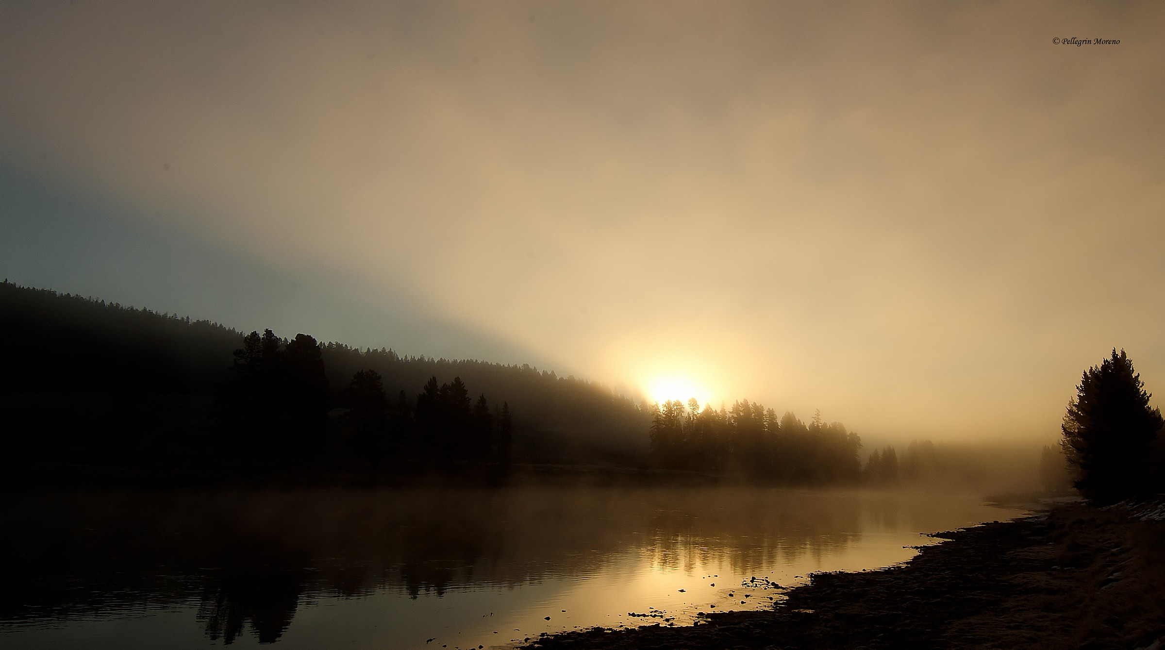 Surise at yellowstone river