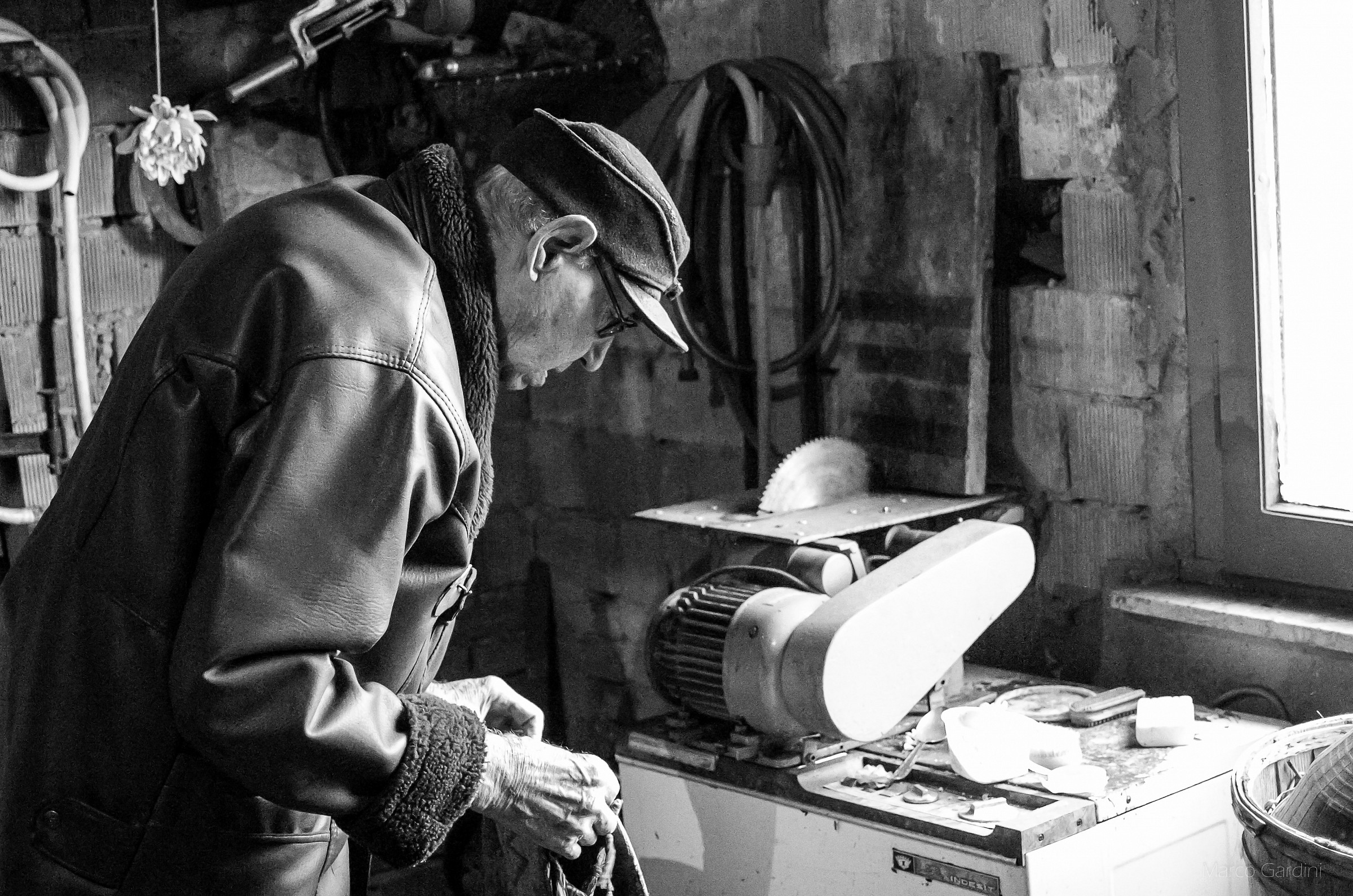 In una cantina della Bassa...