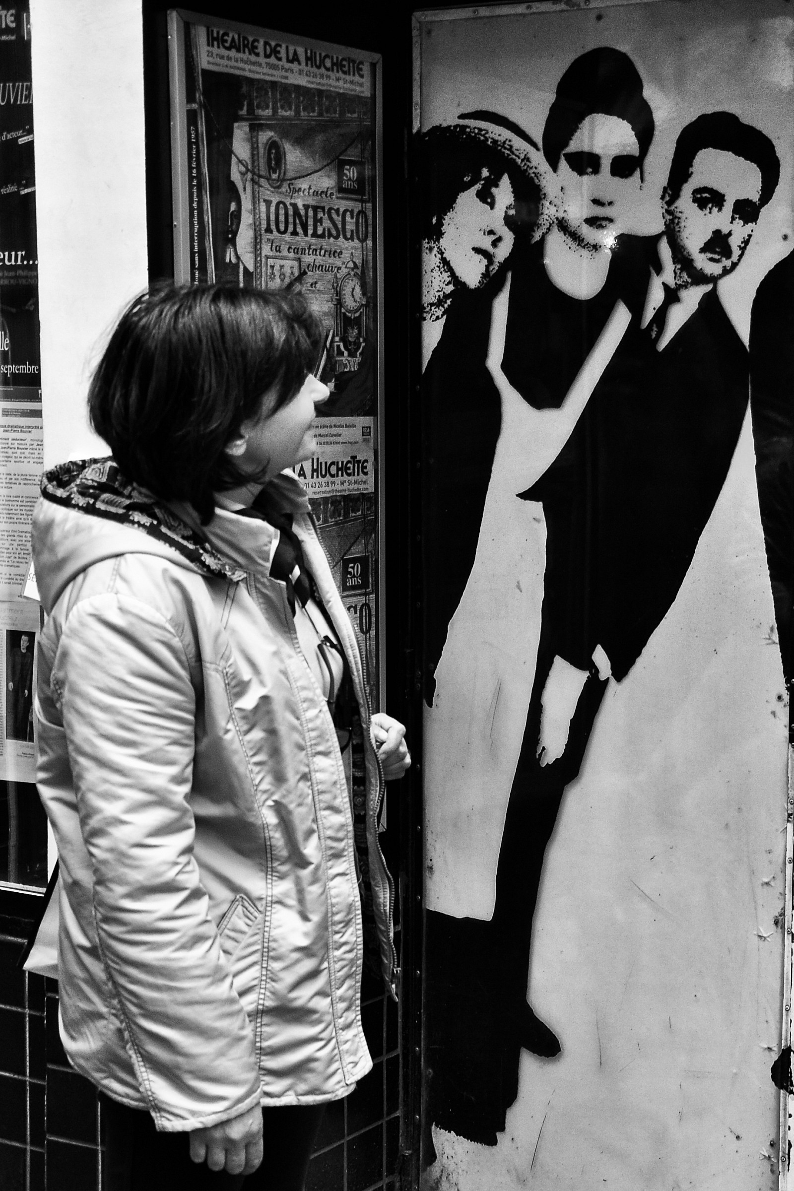 Please lady, sit down