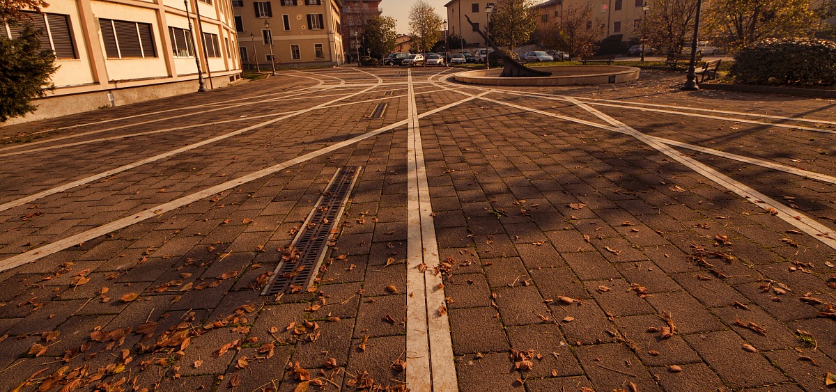 Sundial Square New Comm