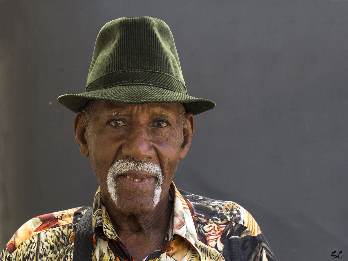 Hands Hands HANDS ...