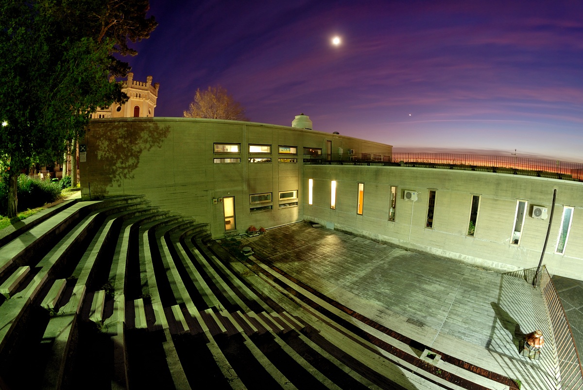Luna e Giove distorta