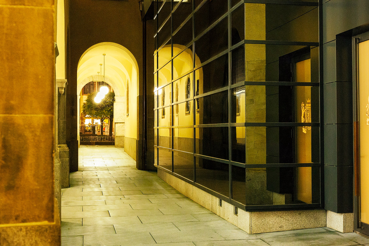 Un passaggio attraverso il cortile di un Lipsia