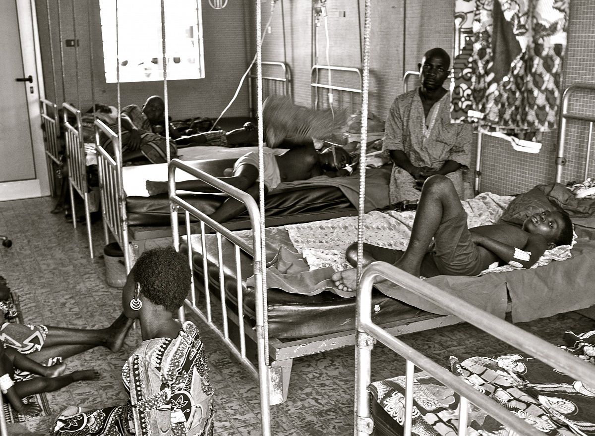 Benin, hospital