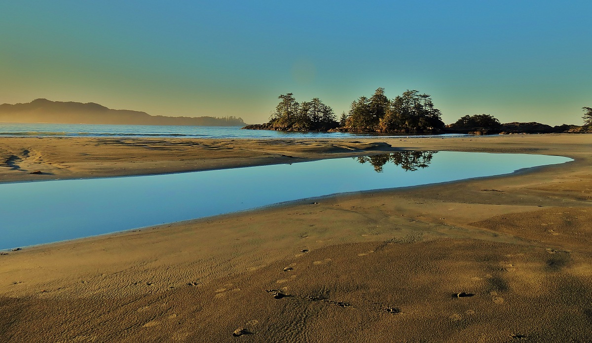Sunrise at Chesterman Beach - Vancouver Island