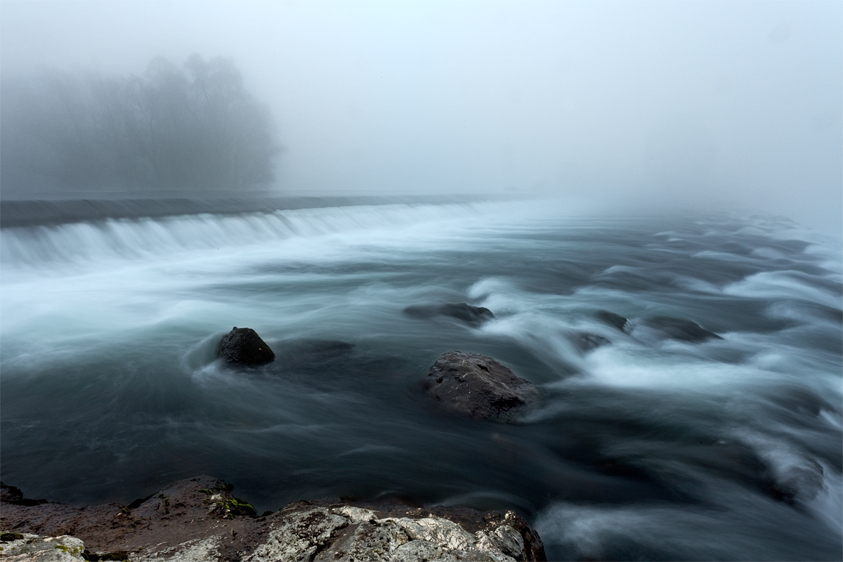 A stream of fog