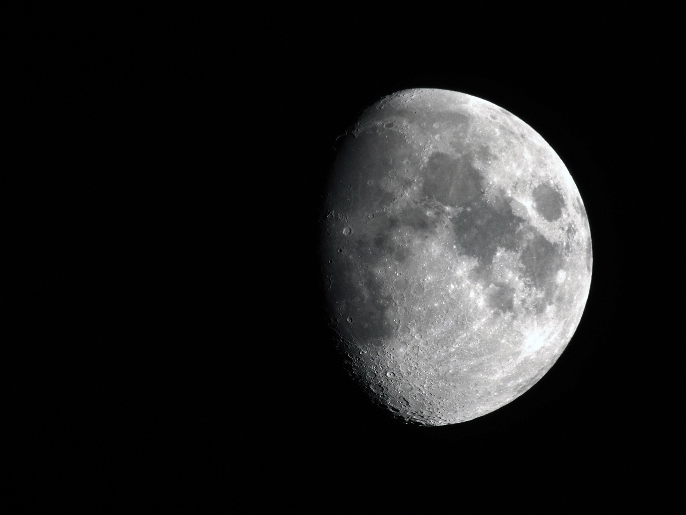 Luna 12 Dicembre 2013