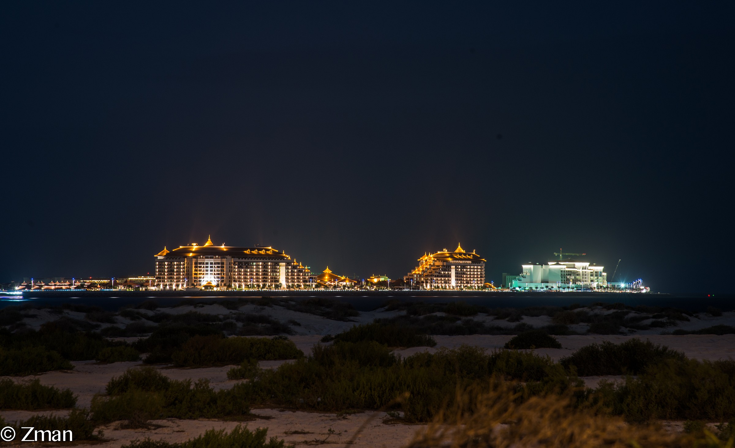 Il Palm Island at Night