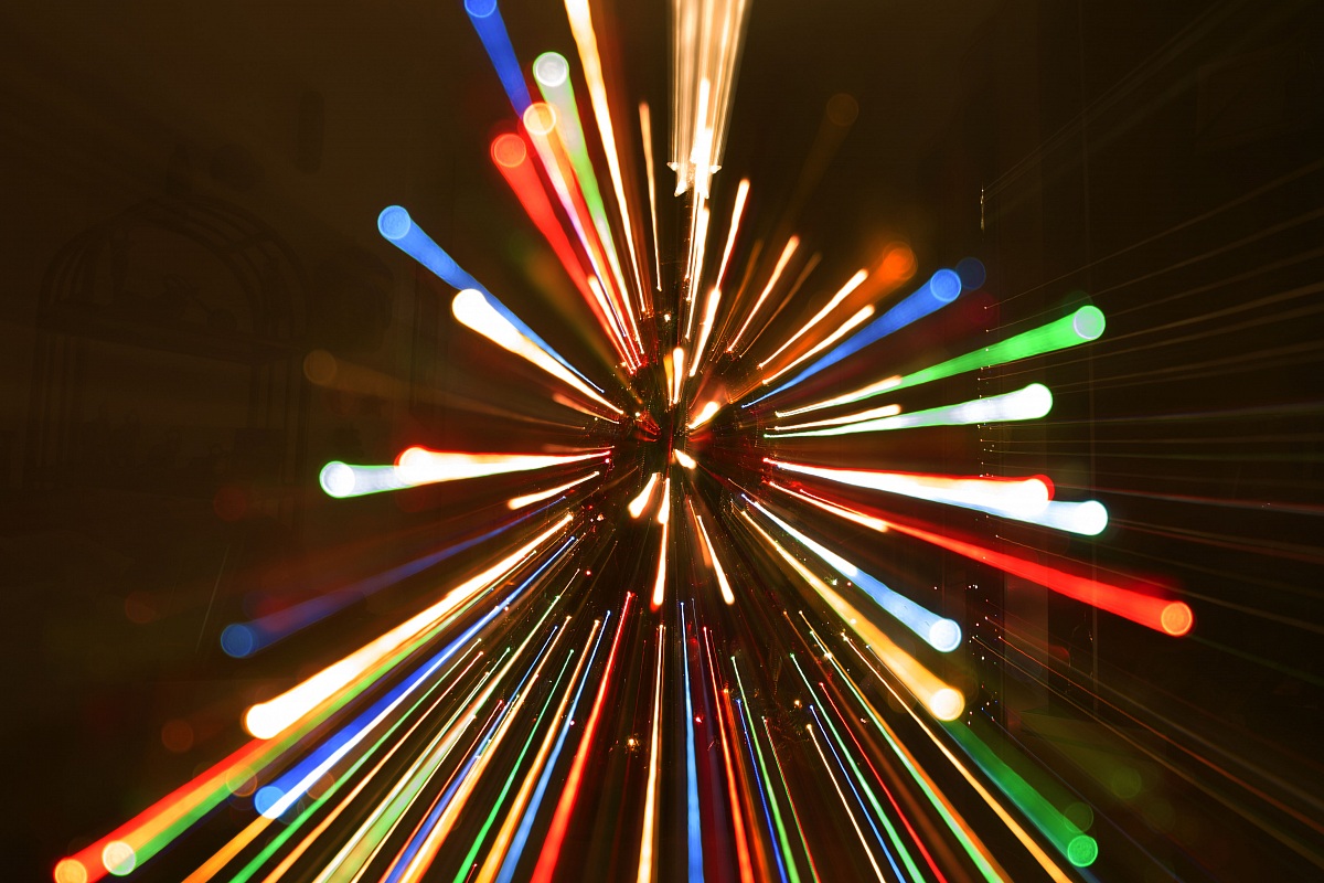 Playing with Christmas lights and zooming ...