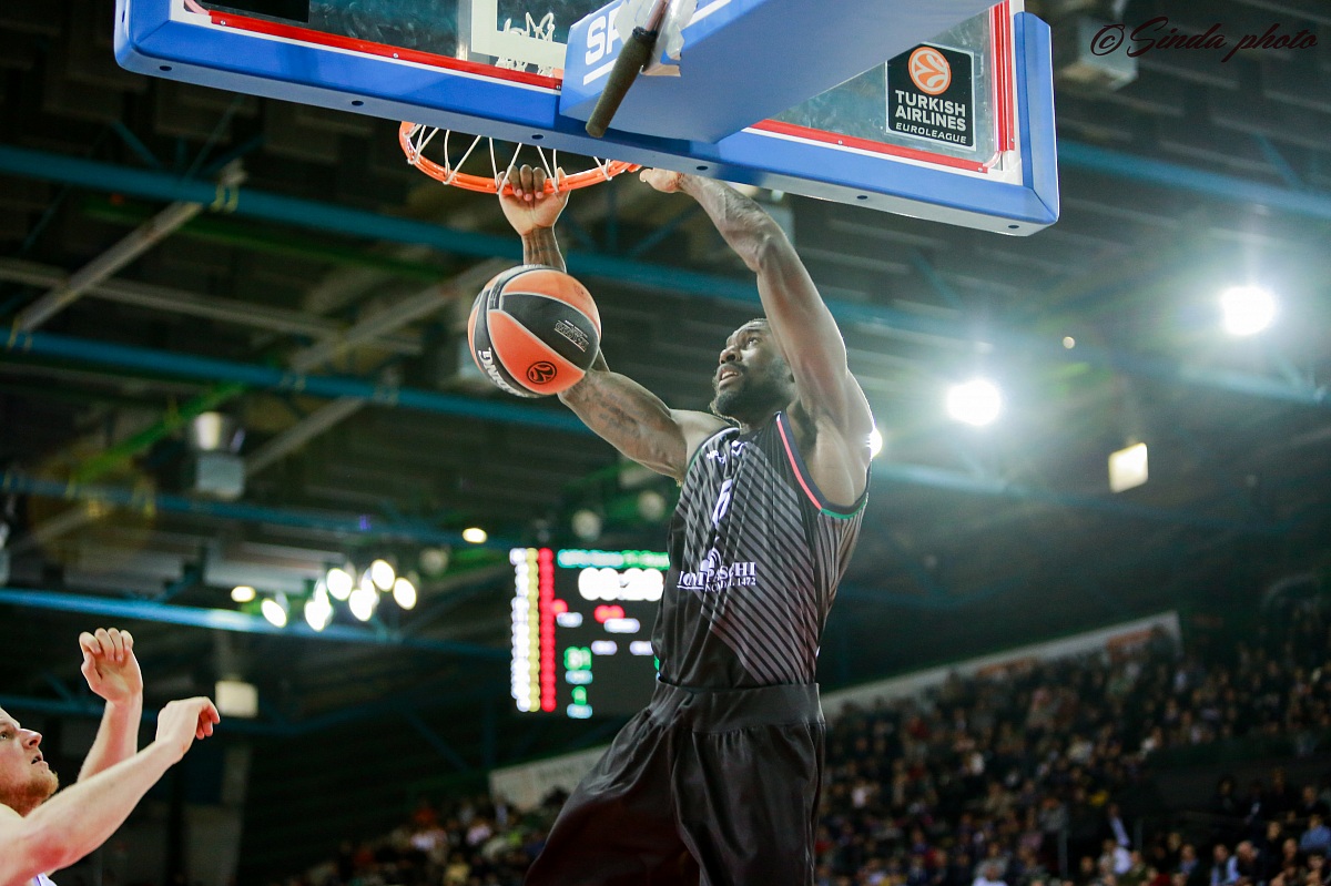 Spectacular Biman Hunter