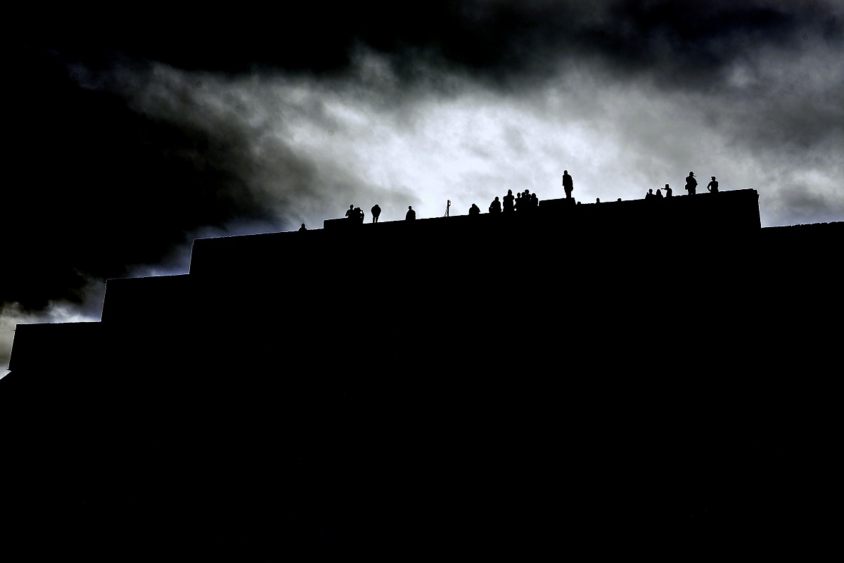 Sulla Piramide della Luna!