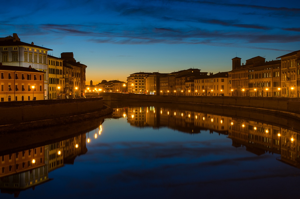 Pisa in evening dress