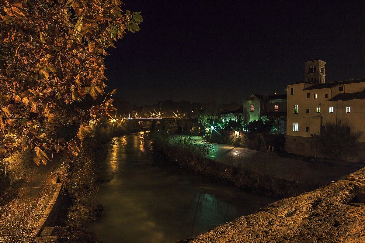 Tiber Island