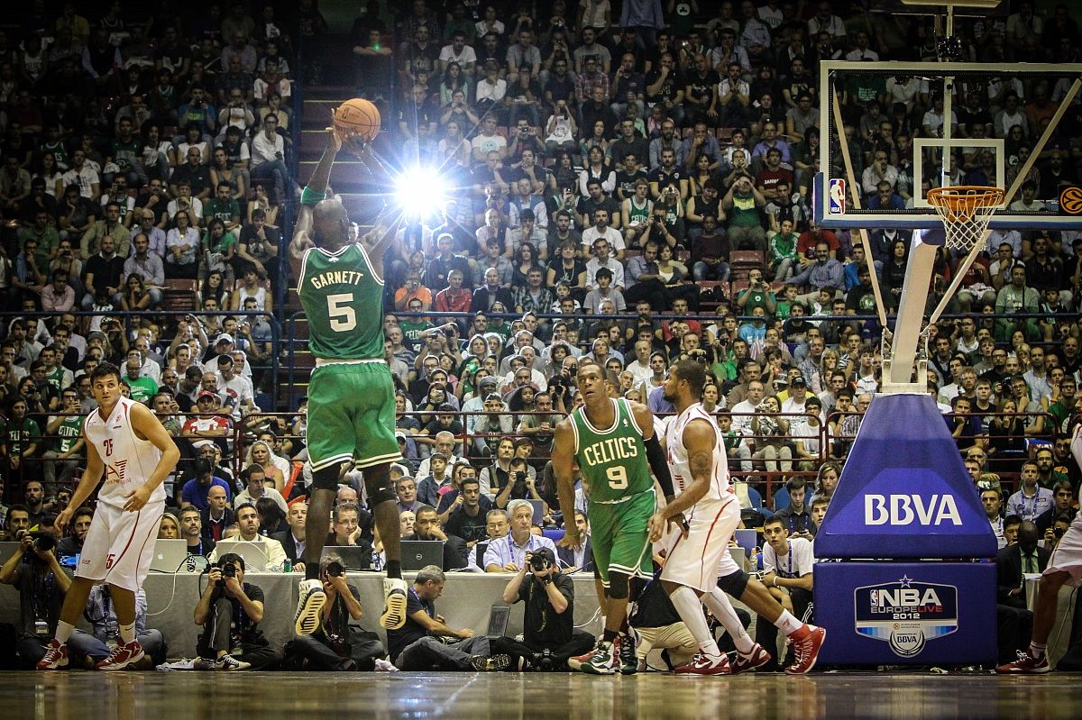 EA7 Armani Milano - Boston Celtics