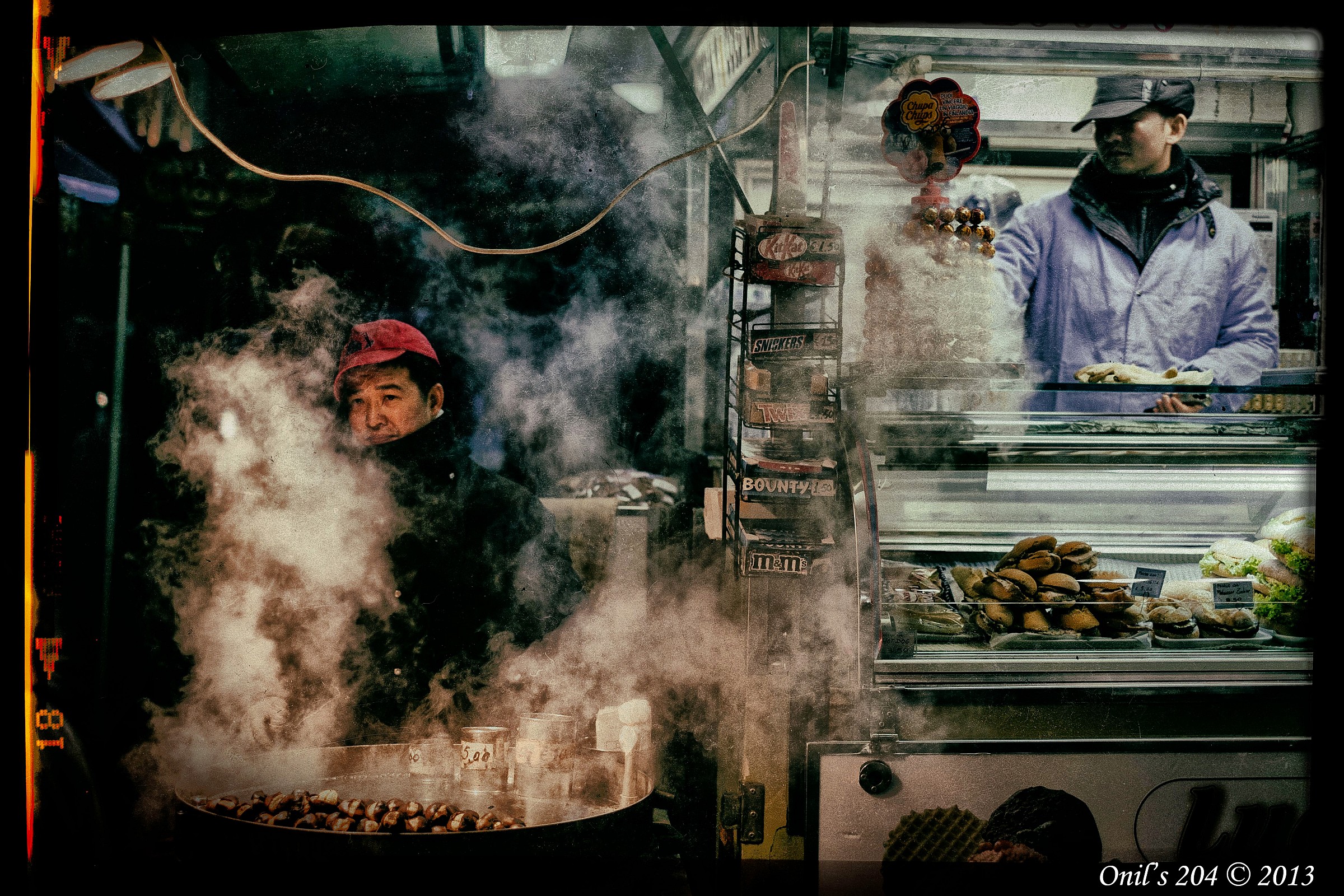 Seller of roasted chestnuts (Milan)