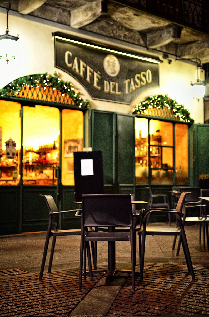 Coffee at the bar ...