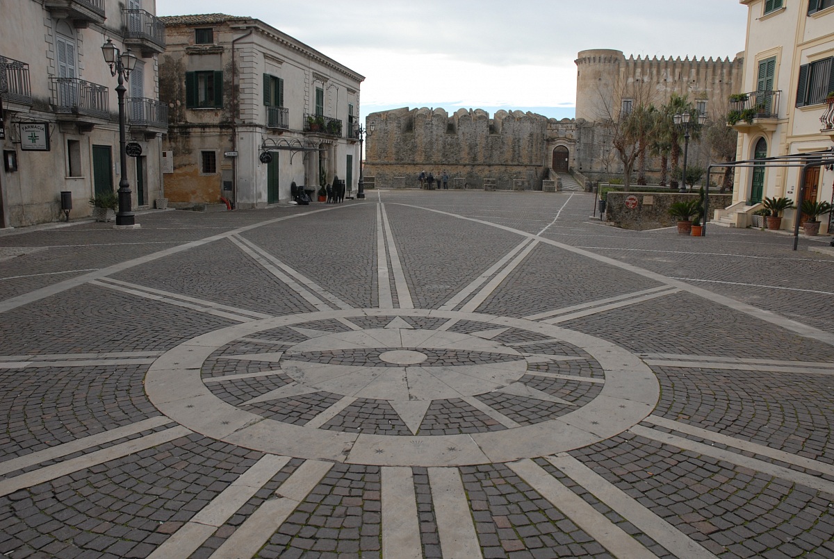 the square of the wind rose ..