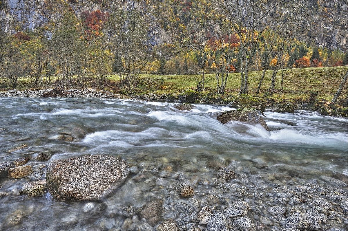 Val di Mello river HDR