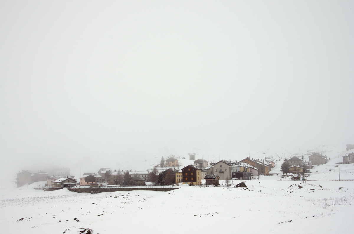 immersed in the snow Spluga