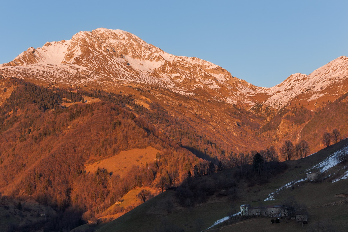 Tramonto invernale sul Pizzo Arera