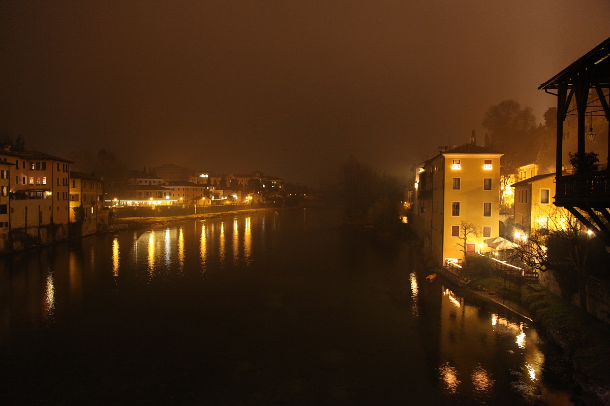 bassano by night