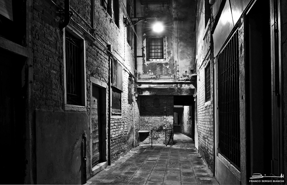 Il sottoportico - Venezia