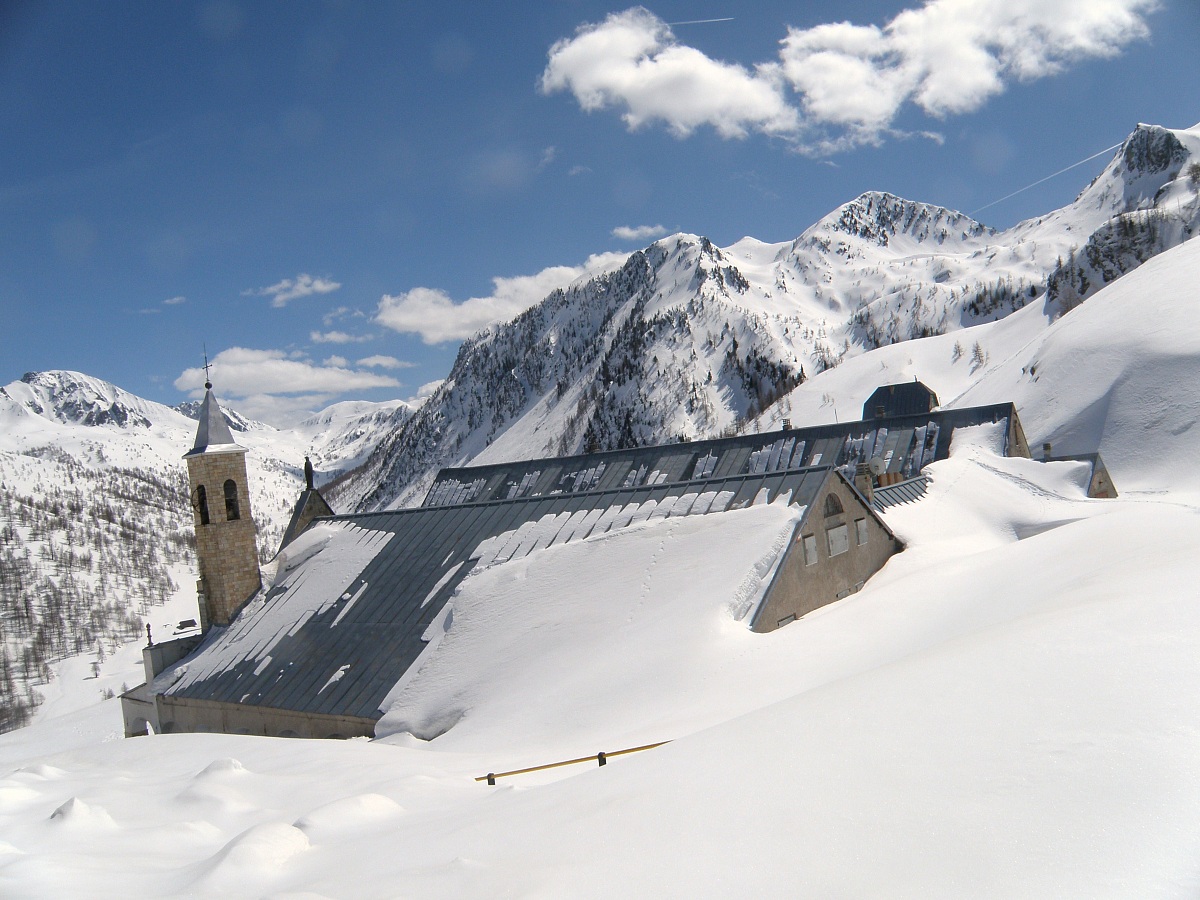 santuario s. Anna Vinadio in Aprile