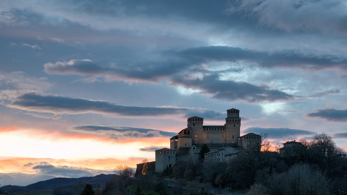 Torrechiara al tramonto