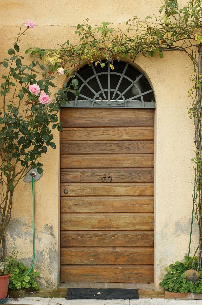 Montepulciano door ..