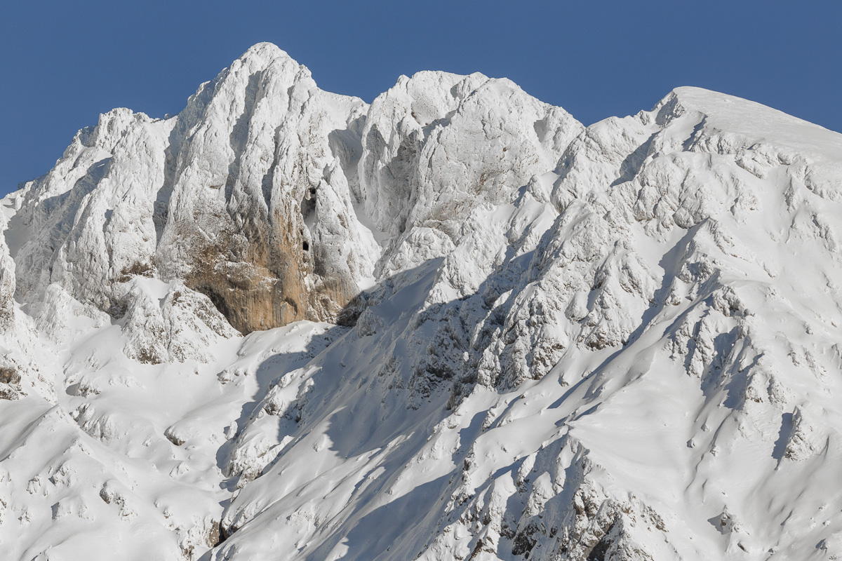 Presolana ammantata di neve fresca...