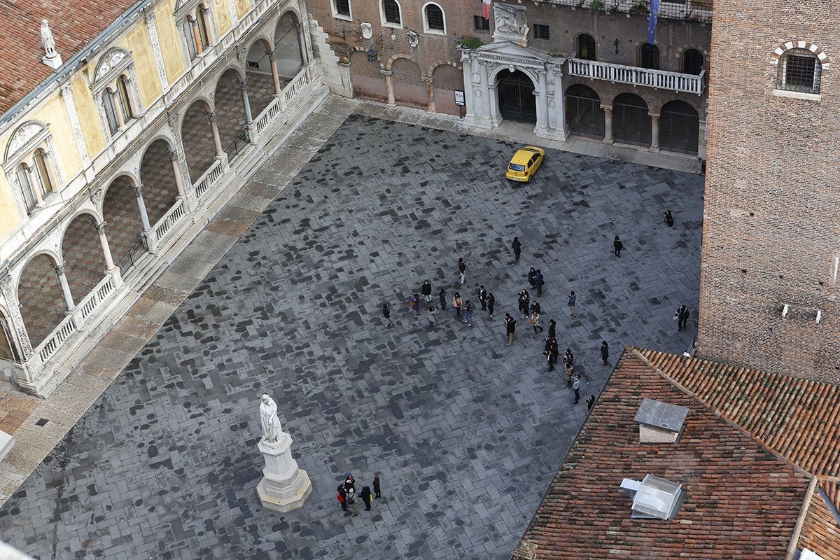 Piazza Dante Verona