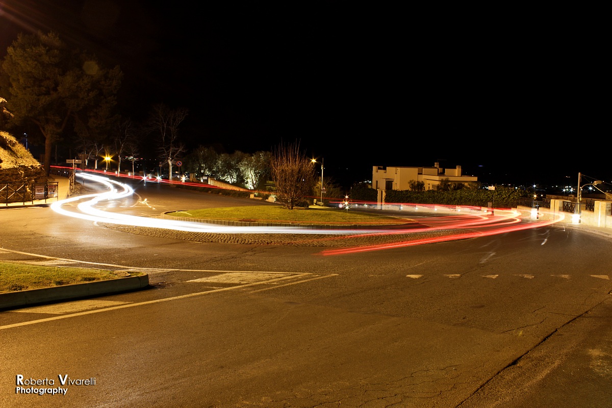 Scie di luce lungo le mura Tarquiniesi.