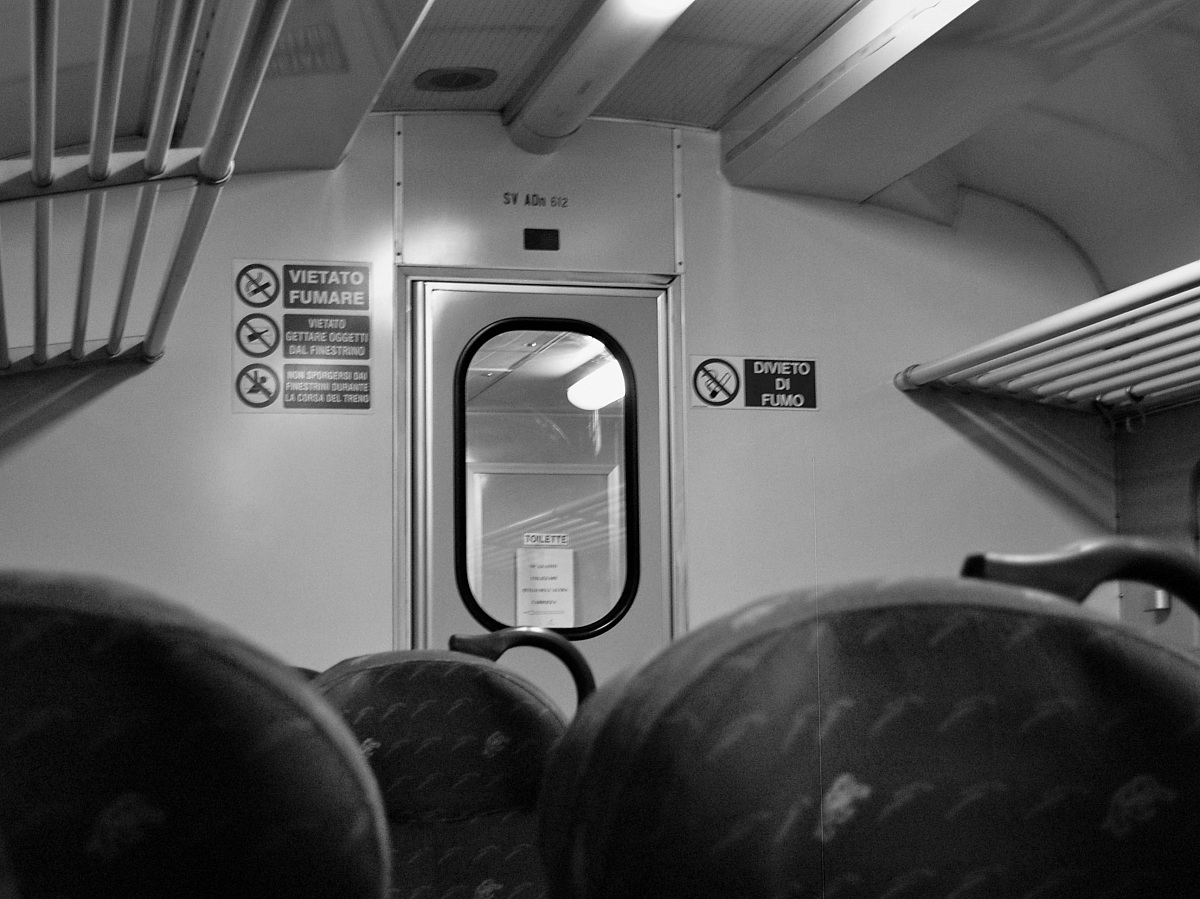 Departures / Arrivals