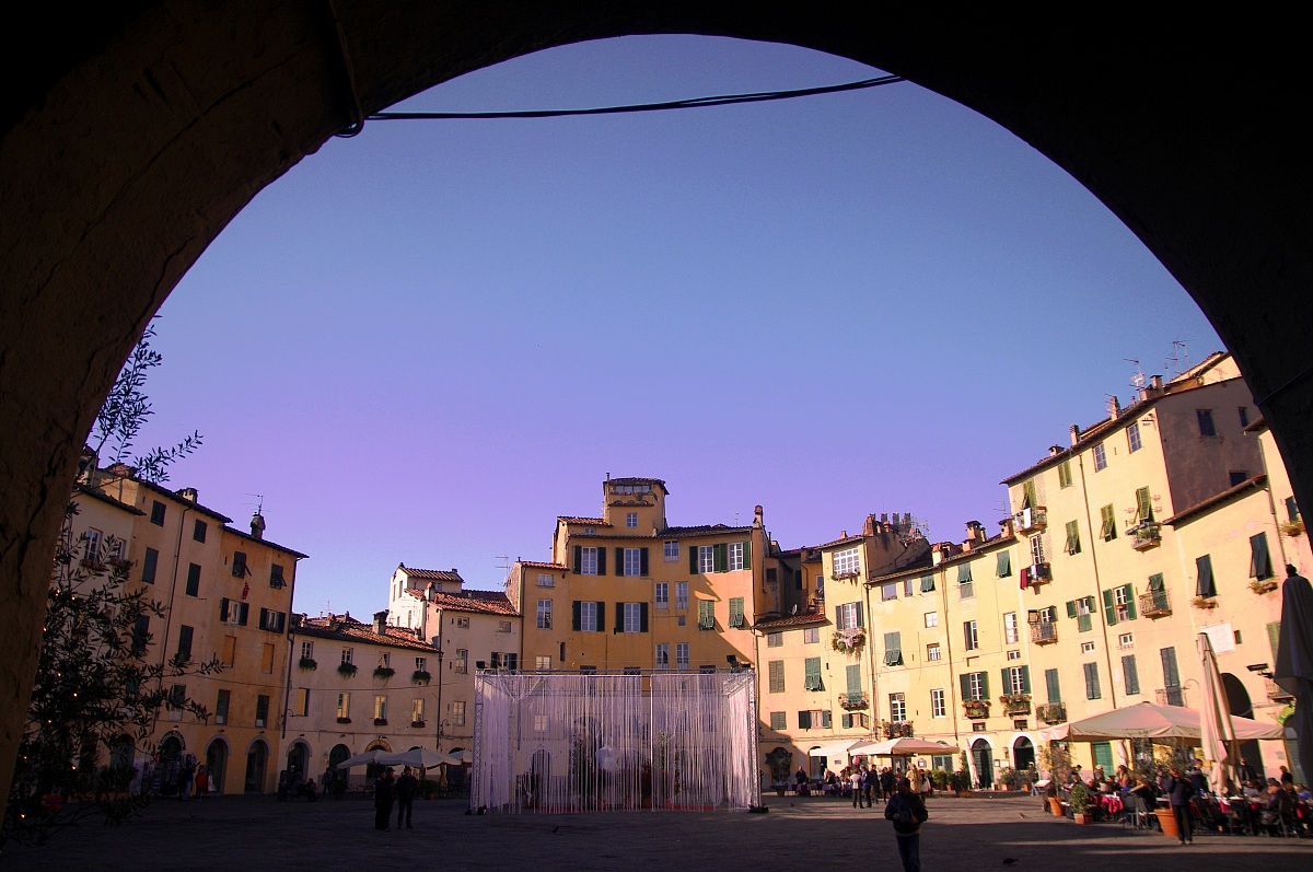Square amphitheater lucca