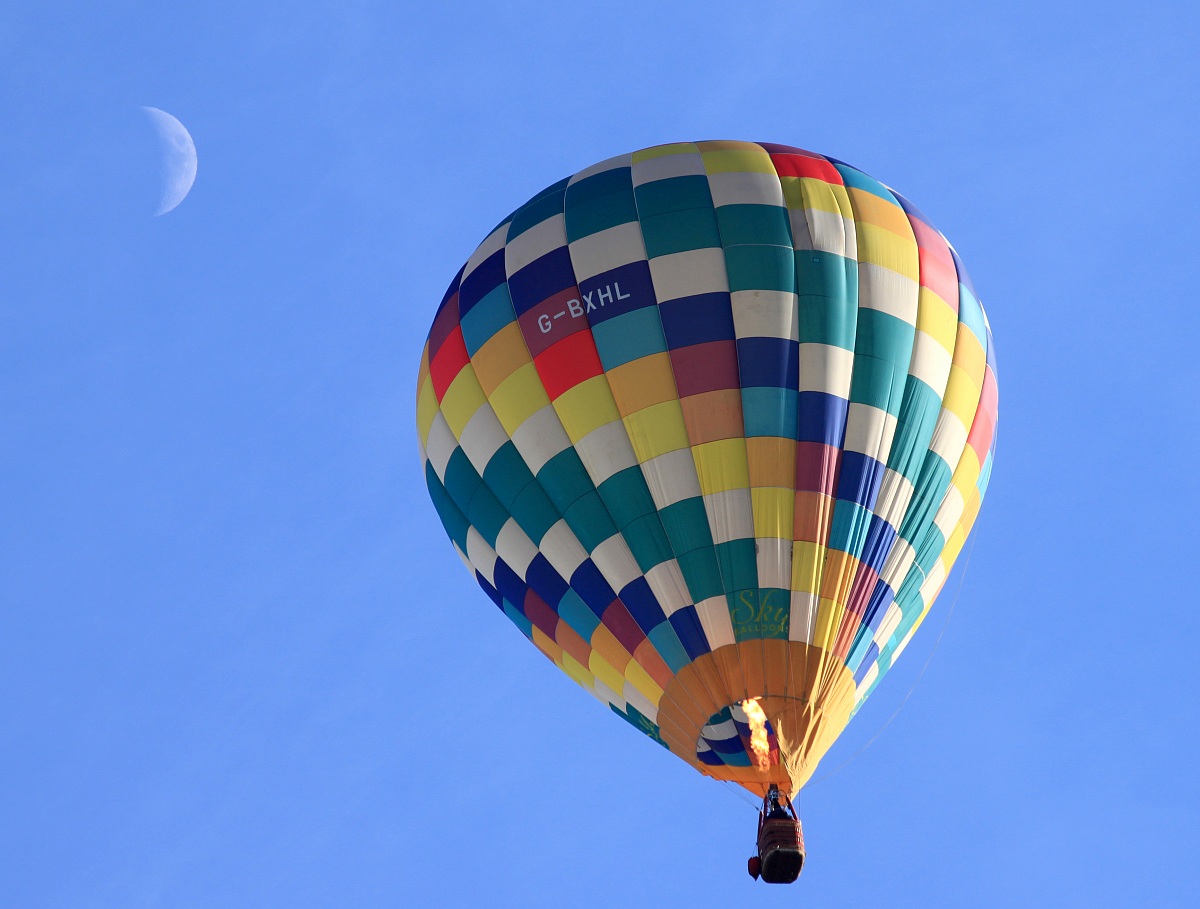 il volo verso la luna