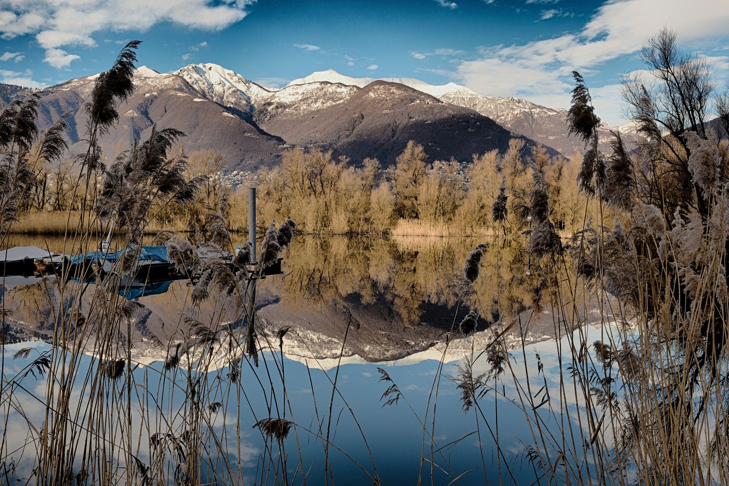 bubbles Magadino reflections