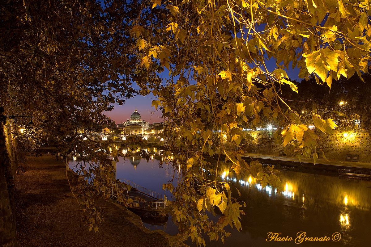 passeggiando per Roma al tramonto incontro San Pietro..